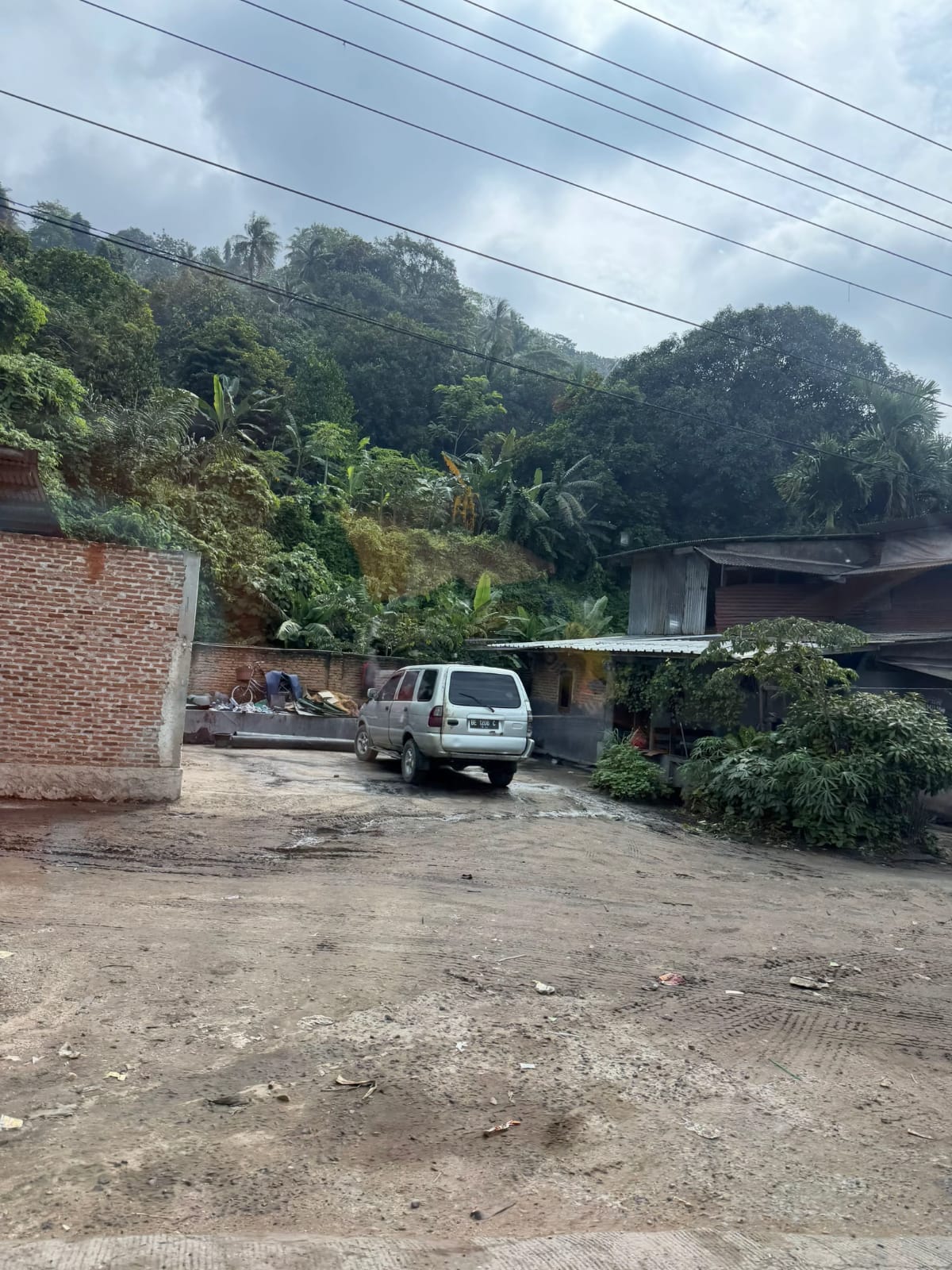 Warga Minta POMAL Tindak Tegas Diduga Gudang Penimbunan BBM Bersubsidi Jenis Solar Milik TNI AL Sidabutar Jalan Sukarno Hatta Kec. Panjang Bandar Lampung Tak Tersentuh Hukum!!