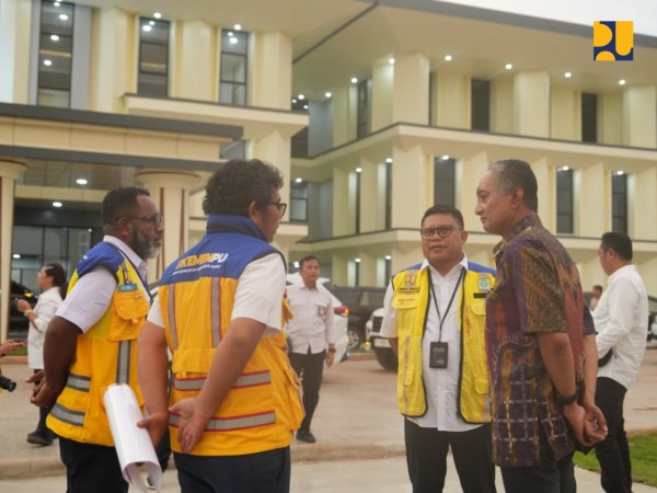 Menteri PU Tinjau Progres KPP Papua Selatan, Tekankan Pentingnya Sistem Drainase Berkelanjutan