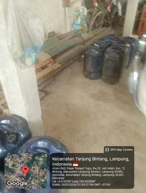 Diduga Inisial ( PD ) Merasa Kebal Hukum Menimbun BBM Jenis Pertalite Subsidi Dirumah Warga Minta Kapolda Lampung Dan Kapolres Tidak Tegas !!