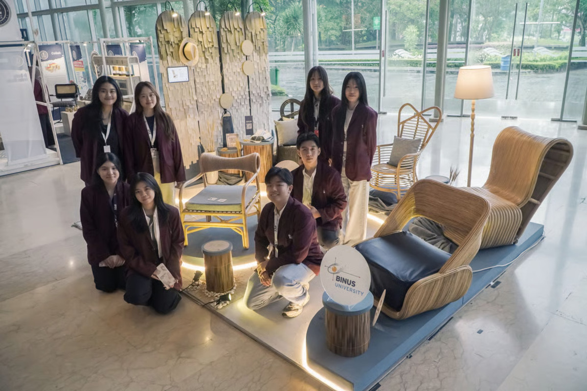 Mahasiswa Interior Design BINUS @Bandung Tampilkan Karya di Indonesia International Furniture Expo (IFEX) 2026